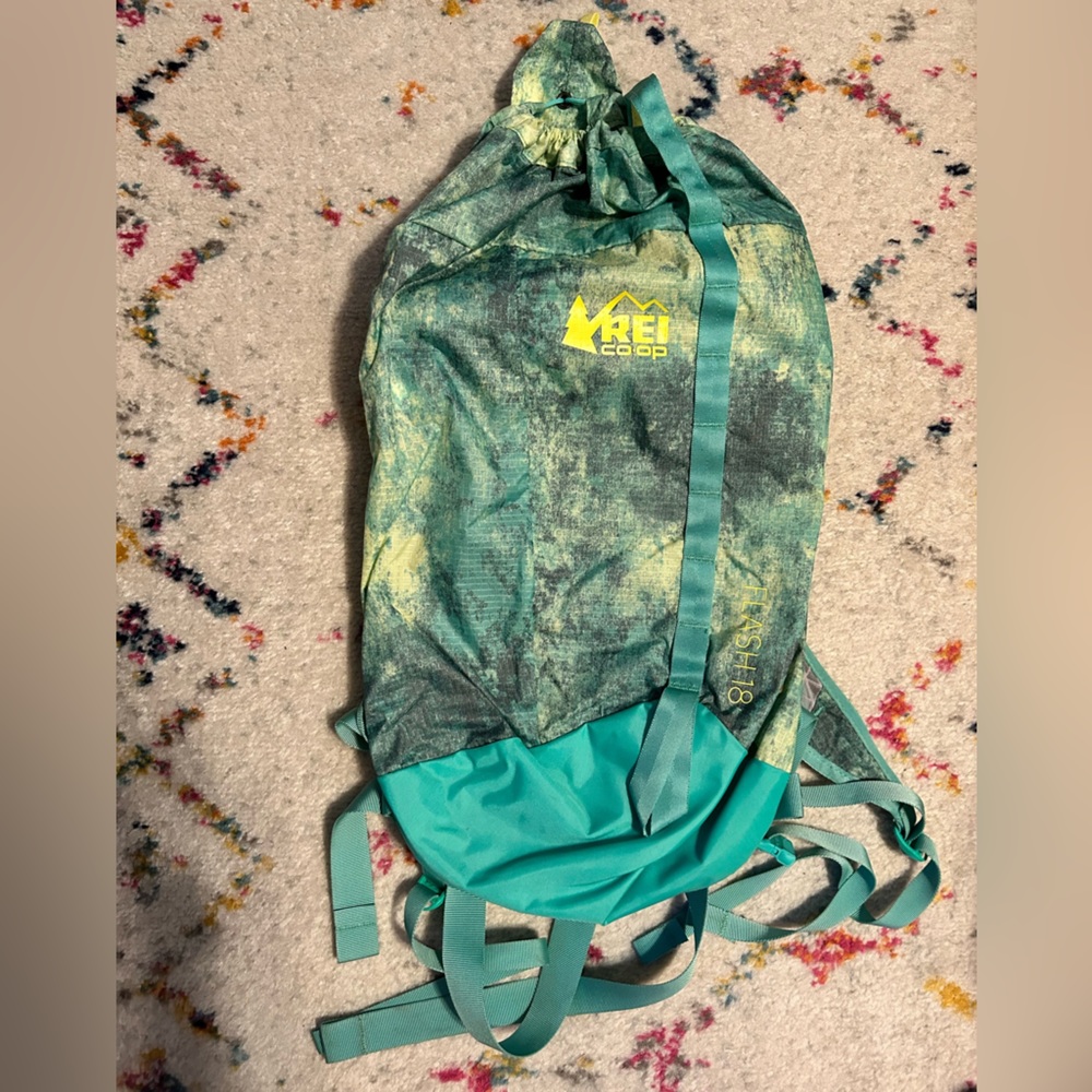 REI 18L Waterproof Outdoors Backpack